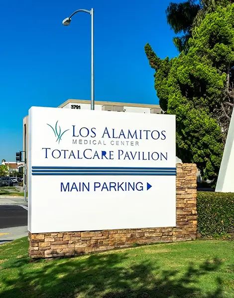 Signage for The Los Alamitos Medical Center Total Care